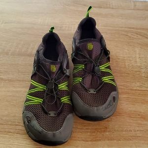 NWOT Teva womens hiking shoe  7.